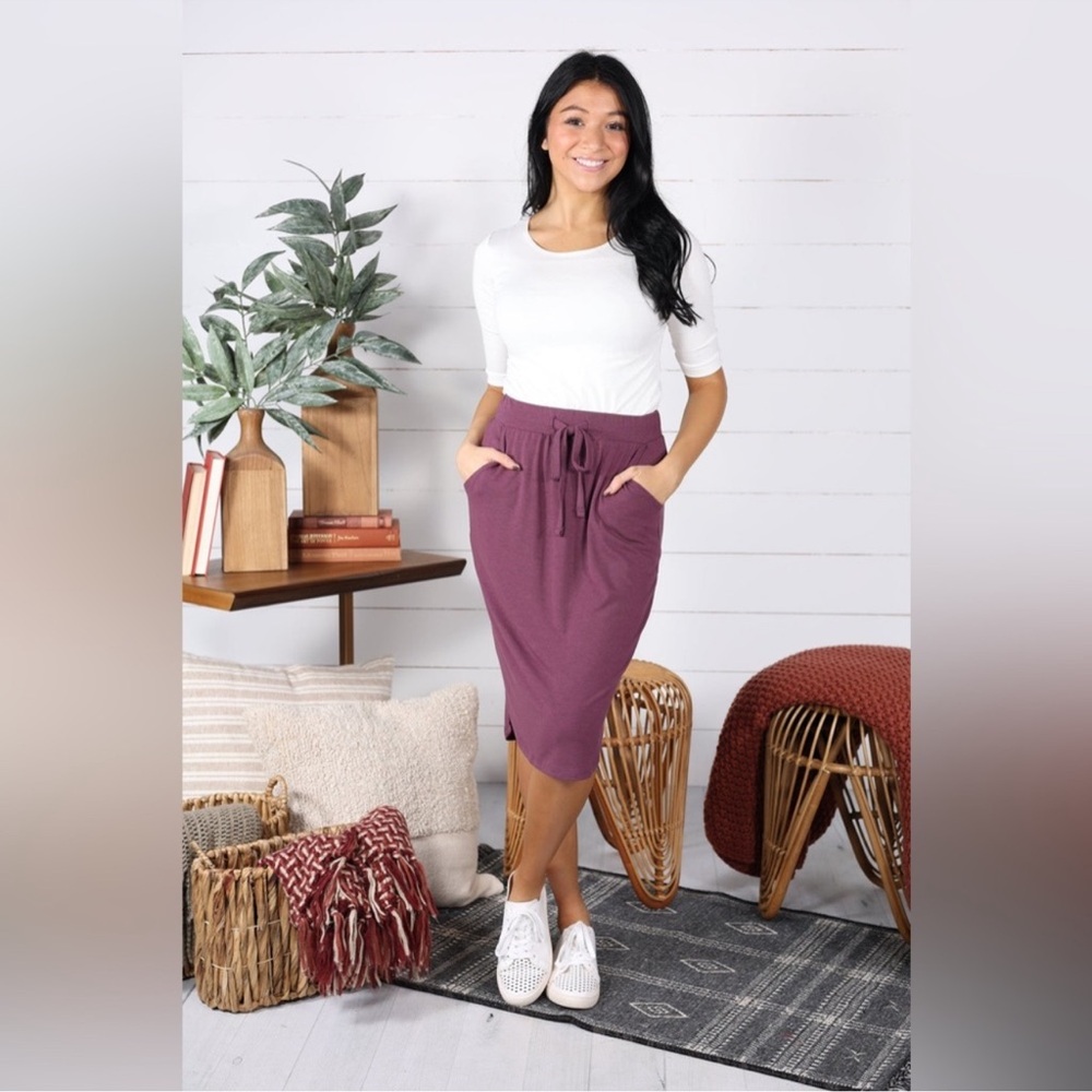 Zenana Outfitters Mauve Drawstring Midi Skirt with Pockets